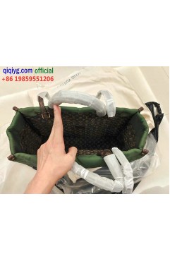 qiqiyg.com official Whatsapp:+8619859551206 Winter Down Jackets Parkas Fashion Outerwear Bulk Discounts Dropshipping Q2061